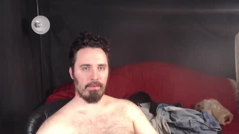 Snapshot of xmetalstudx chatting on March 11, 3:48 am MetalstudMaster online show from March 11, 3:48 am