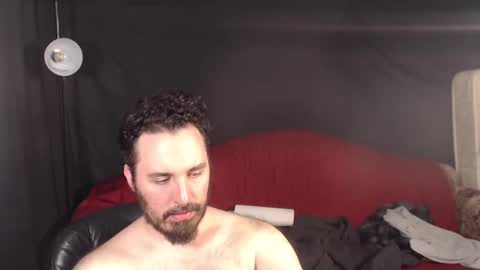 Snapshot of xmetalstudx chatting on March 12, 2:09 am MetalstudMaster online show from March 12, 2:09 am