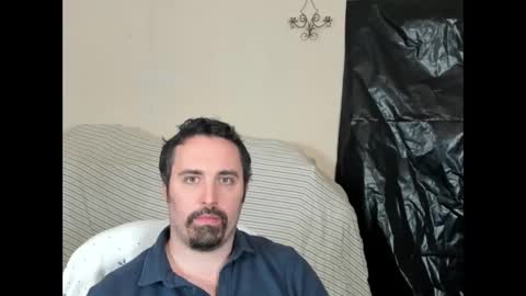 Snapshot of xmetalstudx chatting on November 17, 3:12 am MetalstudMaster online show from November 17, 3:12 am