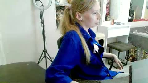 xMilagrosxs online show from April 21, 12:00 pm