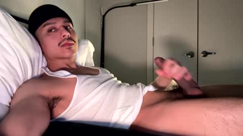 Snapshot of xmomentumx chatting on December 8, 4:28 pm xmomentumx online show from December 8, 4:28 pm