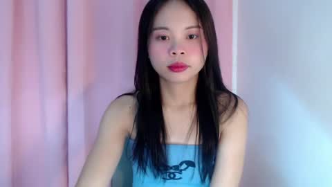 nathalie online show from June 12, 3:44 pm