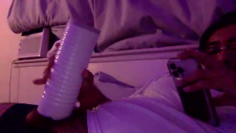 Snapshot of xob3n chatting on February 28, 5:15 am Alejandro FullMoon online show from February 28, 5:15 am