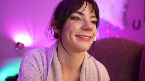 Snapshot of xobondaixo chatting on December 21, 9:12 am Bella Bondai online show from December 21, 9:12 am