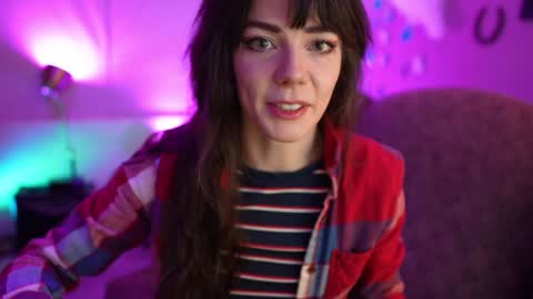 Snapshot of xobondaixo chatting on December 22, 9:33 am Bella Bondai online show from December 22, 9:33 am