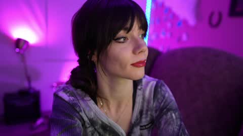 Snapshot of xobondaixo chatting on January 16, 12:42 pm Bella Bondai online show from January 16, 12:42 pm