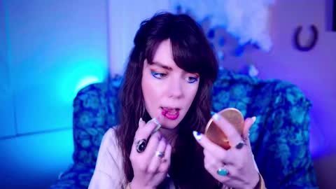 Snapshot of xobondaixo chatting on October 7, 9:06 am Bella Bondai online show from October 7, 9:06 am