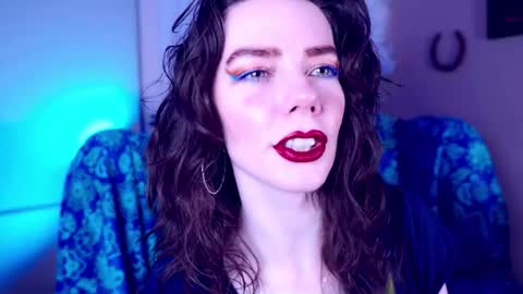 Bella Bondai online show from February 11, 3:33 am