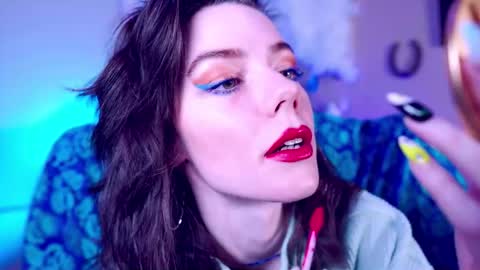 Bella Bondai online show from February 13, 5:36 am