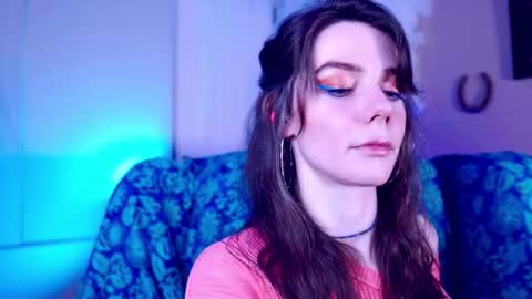 Bella Bondai online show from February 19, 7:37 am