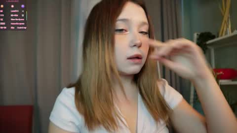 Snapshot of xohanna chatting on November 22, 6:56 am Milana online show from November 22, 6:56 am