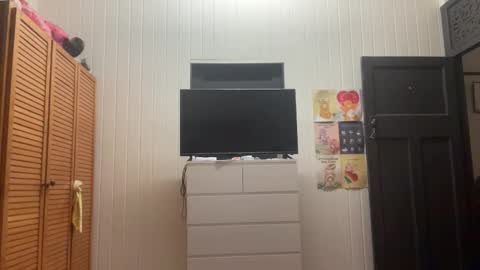 xopeachybaby online show from June 8, 1:11 pm