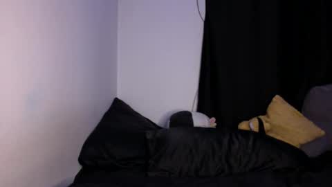 Miss K online show from February 9, 7:34 am