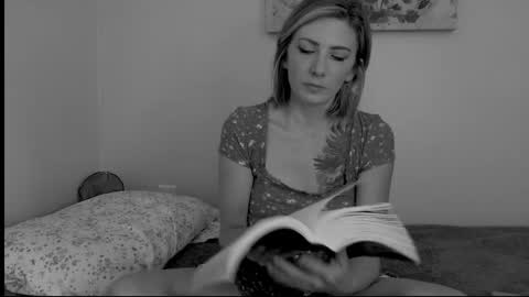 Snapshot of xpbunni chatting on September 9, 4:17 pm xpbunni online show from September 9, 4:17 pm