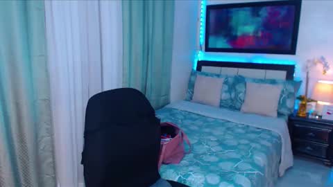 Snapshot of xplaymateamandax chatting on January 18, 7:07 am amanda online show from January 18, 7:07 am