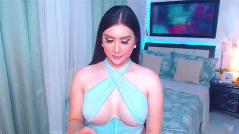 Snapshot of xplaymateamandax chatting on November 13, 3:27 am amanda online show from November 13, 3:27 am