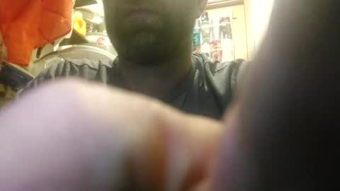 Snapshot of xploringus1 chatting on October 29, 9:33 am Xploringus online show from October 29, 9:33 am