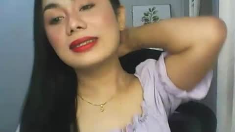 Snapshot of xqueen_beatricex chatting on October 12, 9:58 pm Rodah online show from October 12, 9:58 pm