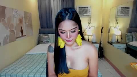 MISS  GODDESS  DOLLY  online show from October 23, 6:56 am