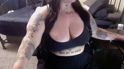 Snapshot of xrileyschembri chatting on December 5, 2:31 am xorileyschembri online show from December 5, 2:31 am