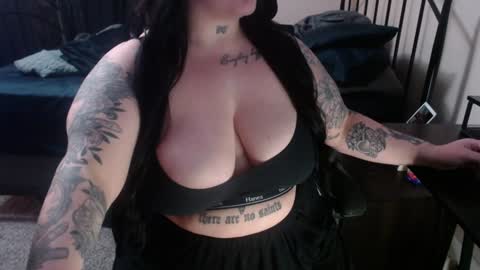 Snapshot of xrileyschembri chatting on January 22, 2:04 am xorileyschembri online show from January 22, 2:04 am