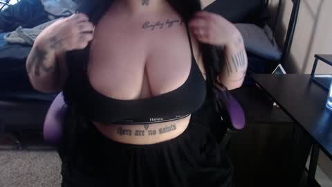 Snapshot of xrileyschembri chatting on January 25, 11:11 pm xorileyschembri online show from January 25, 11:11 pm