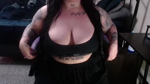 Snapshot of xrileyschembri chatting on February 15, 2:04 am xorileyschembri online show from February 15, 2:04 am