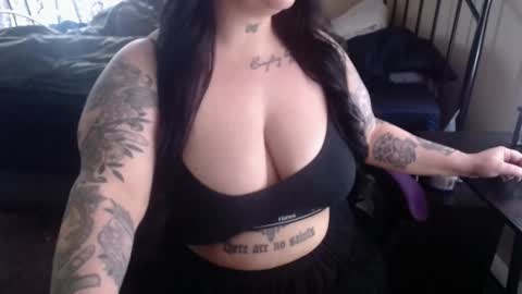 Snapshot of xrileyschembri chatting on March 10, 8:23 pm xorileyschembri online show from March 10, 8:23 pm