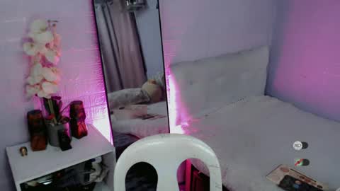 xsabbylicious69 online show from April 27, 12:30 am