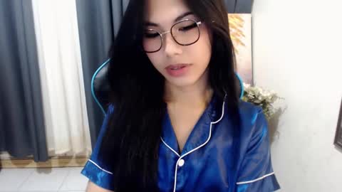 aira online show from January 7, 11:03 pm