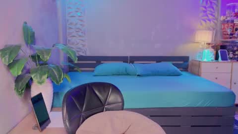 Michelle online show from June 30, 8:59 am