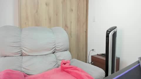 Hellen Sofia instagram hellen5546 online show from April 24, 1:24 pm