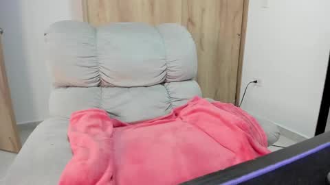 Hellen Sofia instagram hellen5546 online show from April 29, 1:37 pm