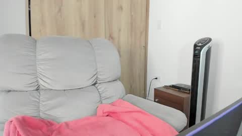 Hellen Sofia instagram hellen5546 online show from May 2, 7:30 pm