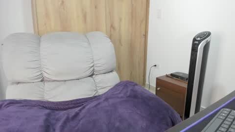 Snapshot of xspecialroomx chatting on July 24, 12:58 pm Hellen Sofia instagram hellen5546 online show from July 24, 12:58 pm