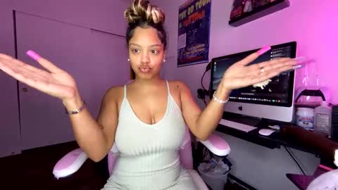 Snapshot of xstargazingx chatting on September 15, 8:31 pm xStarGazingx online show from September 15, 8:31 pm