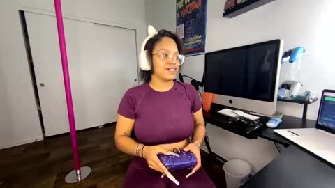 Snapshot of xstargazingx chatting on November 3, 6:14 am xStarGazingx online show from November 3, 6:14 am