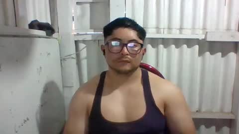 Snapshot of xstudiobog_90 chatting on January 25, 10:07 pm xstudiobog_90 online show from January 25, 10:07 pm