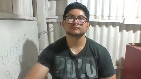 Snapshot of xstudiobog_90 chatting on September 29, 4:45 pm xstudiobog_90 online show from September 29, 4:45 pm