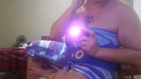 Snapshot of xsweetxgirl27x chatting on October 10, 2:54 am xsweetxgirl27x online show from October 10, 2:54 am