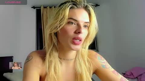 Snapshot of xthesexyboyx chatting on June 18, 7:30 am Femboy Exotic online show from June 18, 7:30 am