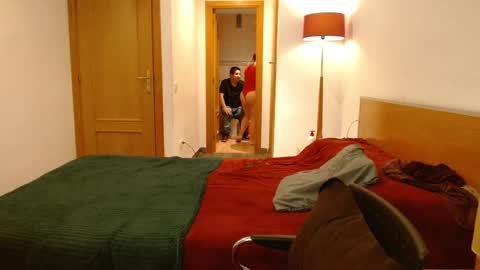 thiagoeva online show from December 4, 8:45 am