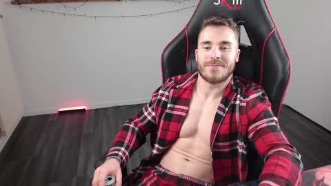 Snapshot of xtrakil chatting on December 6, 7:12 pm xtrakil online show from December 6, 7:12 pm