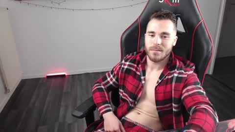 Snapshot of xtrakil chatting on December 8, 7:26 am xtrakil online show from December 8, 7:26 am