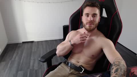 Snapshot of xtrakil chatting on January 11, 1:22 pm xtrakil online show from January 11, 1:22 pm