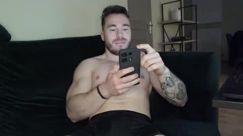 Snapshot of xtrakil chatting on March 10, 6:05 am xtrakil online show from March 10, 6:05 am