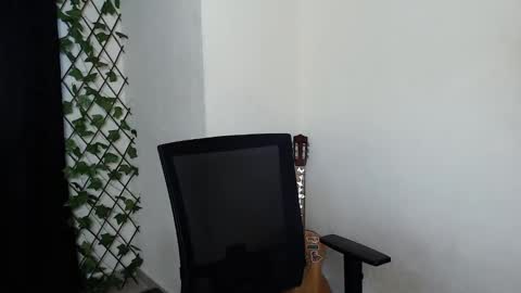 Snapshot of xtranherr chatting on March 9, 10:41 pm xtranherr online show from March 9, 10:41 pm