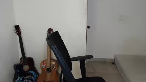 Snapshot of xtranherr chatting on September 19, 11:27 pm xtranherr online show from September 19, 11:27 pm