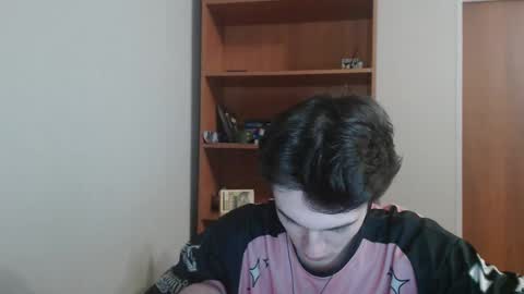 Snapshot of xtraqqq chatting on October 31, 9:27 pm traqqq online show from October 31, 9:27 pm