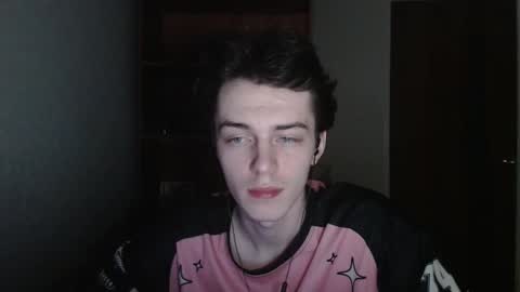 Snapshot of xtraqqq chatting on November 27, 2:13 am traqqq online show from November 27, 2:13 am